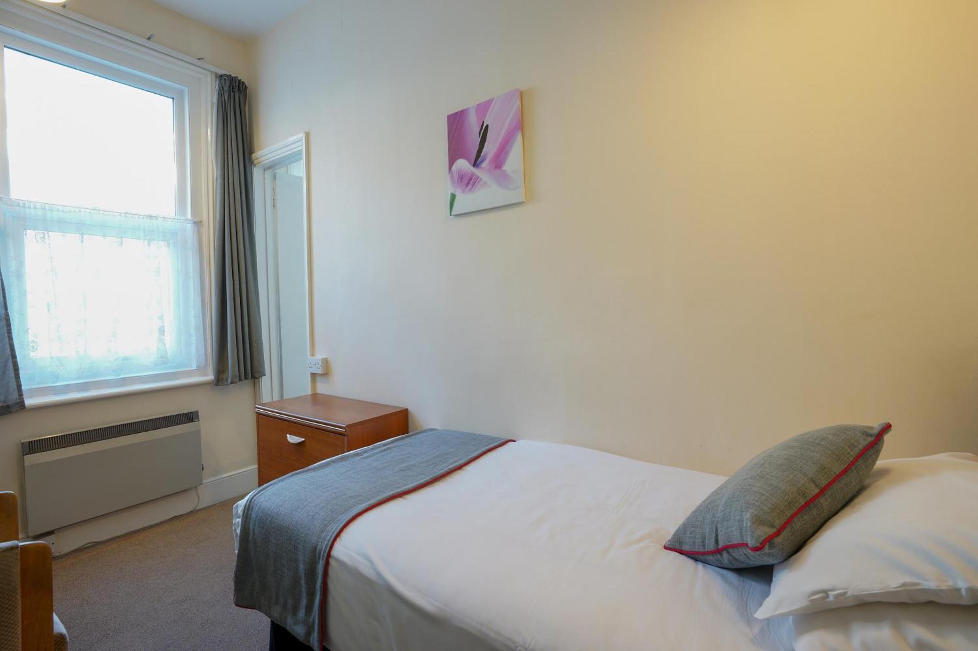 Oyo Shanklin Beach Hotel Екстериор снимка